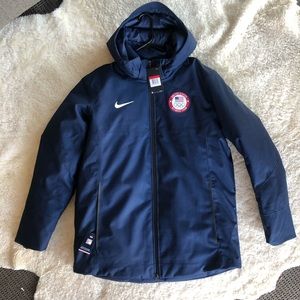 NWT Team USA Nike down parka size L